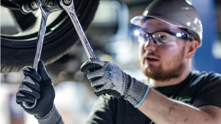 Găng Tay Chống Dầu Là Gì Và Có Những Loại Găng Nào?